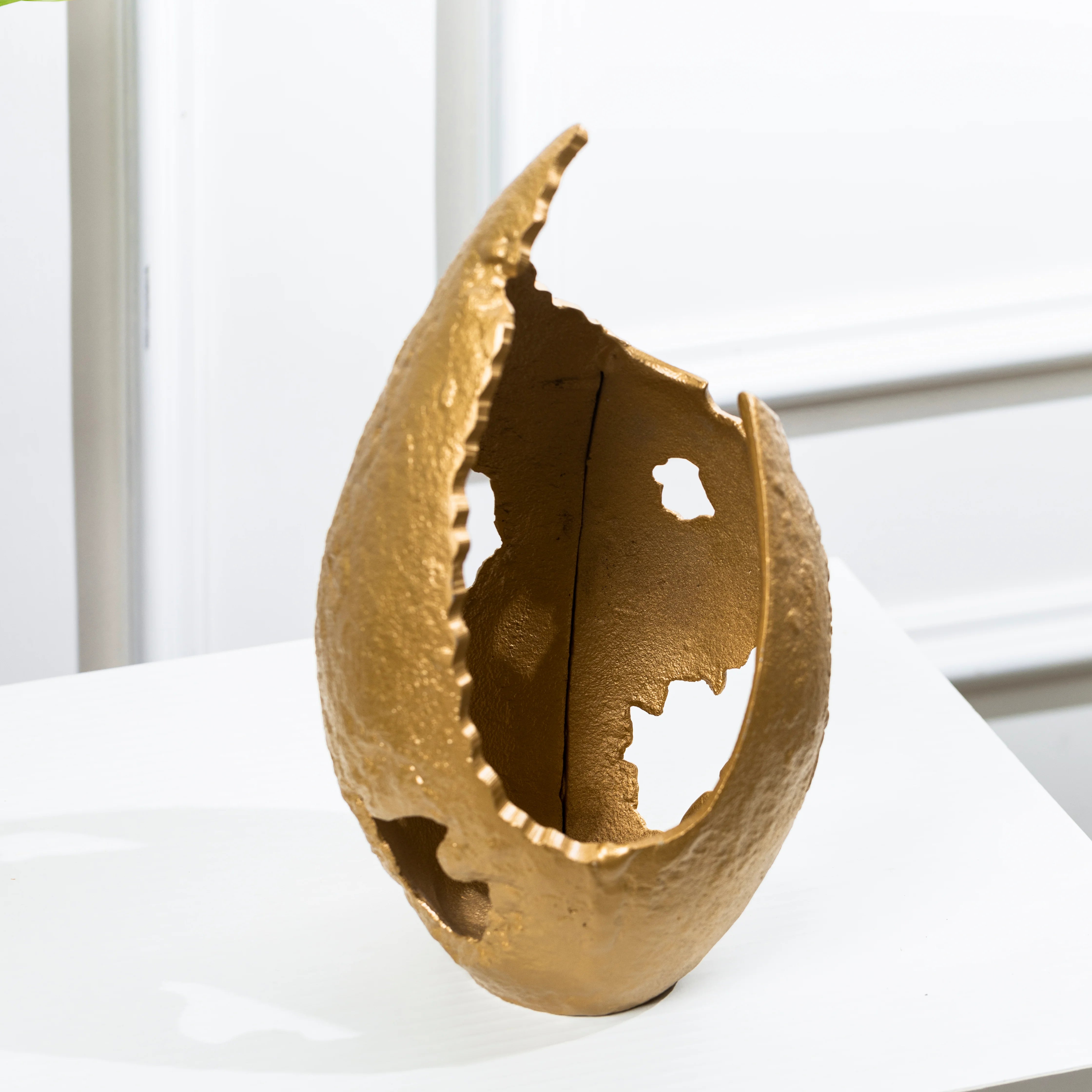 Golden Pinnacle (Large)